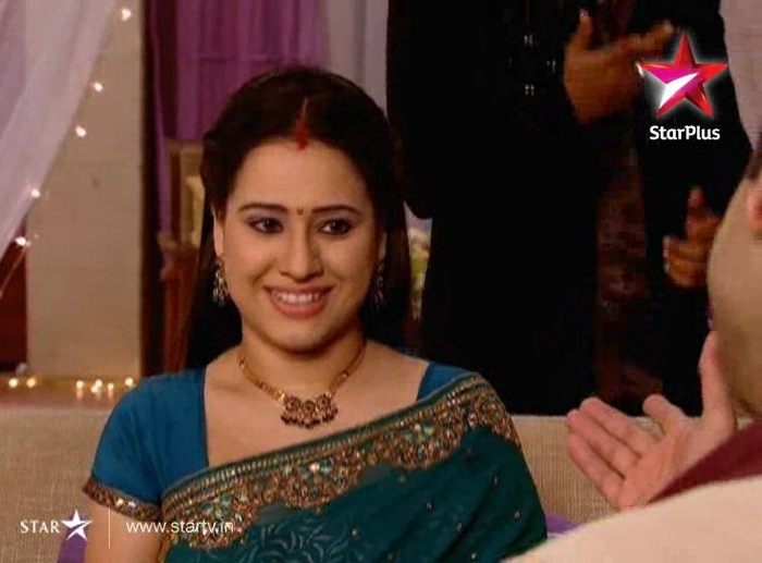 218994_10150150423177861_166897327860_6662611_4667129_o - xxPooja Joshi-Varshaxx