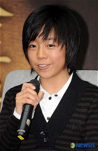 kt90ftp7606yjt6ez84 - a---lee hyun woo---a