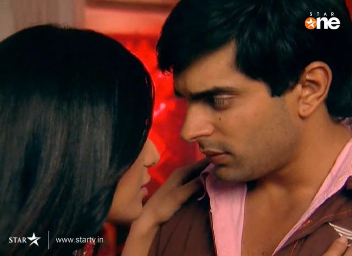 81 - DILL MILL GAYYE KASH EXPRESSIONS