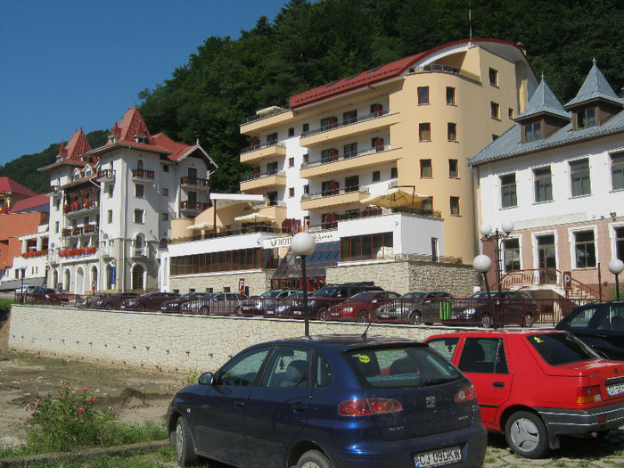 slanic moldova 2 073; teleconstructia, alte vile și hoteluri frumoase
