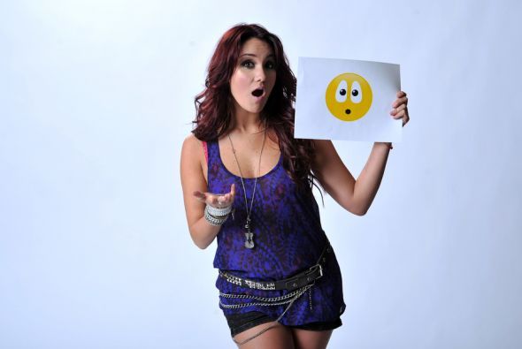 fx80gy - Dulce Photoshoot Premios Juventud