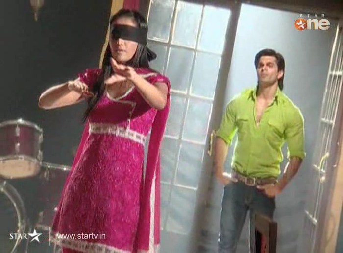 181 - DILL MILL GAYYE KASH ROOM BOXING SCENE KAPZ