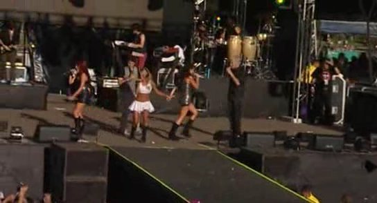 RBD_[Live_In_Brasilia]_2009_DVDRip_Xvid_Audio_Mp3_By_aLLaN-257 - RBD in Brasilia