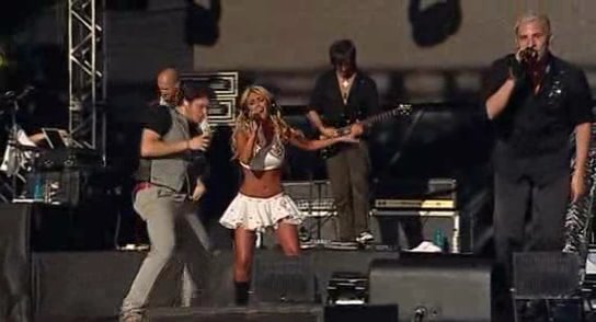 RBD_[Live_In_Brasilia]_2009_DVDRip_Xvid_Audio_Mp3_By_aLLaN-262