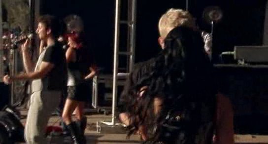 RBD_[Live_In_Brasilia]_2009_DVDRip_Xvid_Audio_Mp3_By_aLLaN-274 - RBD in Brasilia