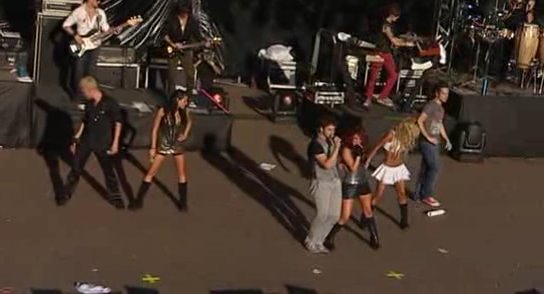 RBD_[Live_In_Brasilia]_2009_DVDRip_Xvid_Audio_Mp3_By_aLLaN-375