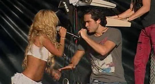RBD_[Live_In_Brasilia]_2009_DVDRip_Xvid_Audio_Mp3_By_aLLaN-385