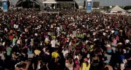 RBD_[Live_In_Brasilia]_2009_DVDRip_Xvid_Audio_Mp3_By_aLLaN-396
