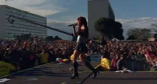 RBD_[Live_In_Brasilia]_2009_DVDRip_Xvid_Audio_Mp3_By_aLLaN-437 - RBD in Brasilia