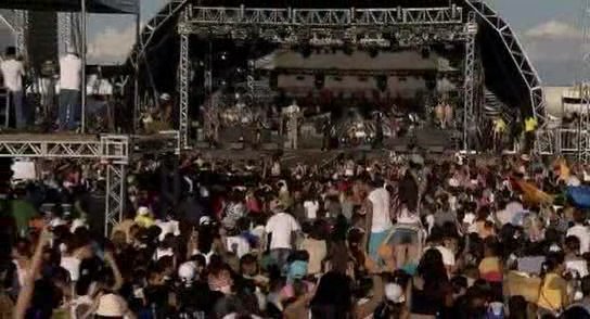 RBD_[Live_In_Brasilia]_2009_DVDRip_Xvid_Audio_Mp3_By_aLLaN-461 - RBD in Brasilia