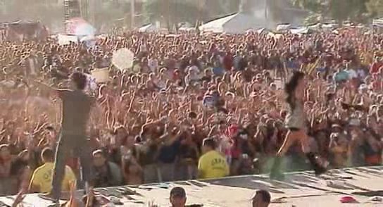 RBD_[Live_In_Brasilia]_2009_DVDRip_Xvid_Audio_Mp3_By_aLLaN-490 - RBD in Brasilia