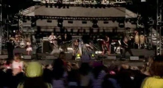 RBD_[Live_In_Brasilia]_2009_DVDRip_Xvid_Audio_Mp3_By_aLLaN-500