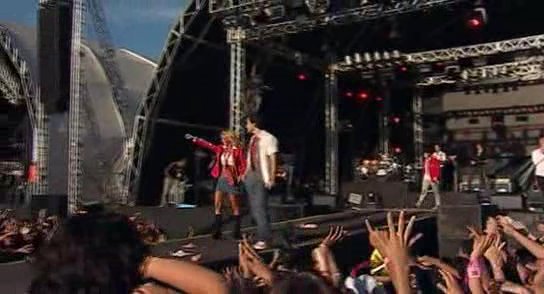 RBD_[Live_In_Brasilia]_2009_DVDRip_Xvid_Audio_Mp3_By_aLLaN-550 - RBD in Brasilia