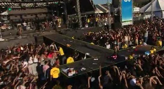 RBD_[Live_In_Brasilia]_2009_DVDRip_Xvid_Audio_Mp3_By_aLLaN-439