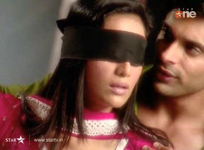 118 - DILL MILL GAYYE KASH ROOM BOXING SCENE KAPZ