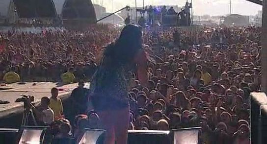 RBD_[Live_In_Brasilia]_2009_DVDRip_Xvid_Audio_Mp3_By_aLLaN-452