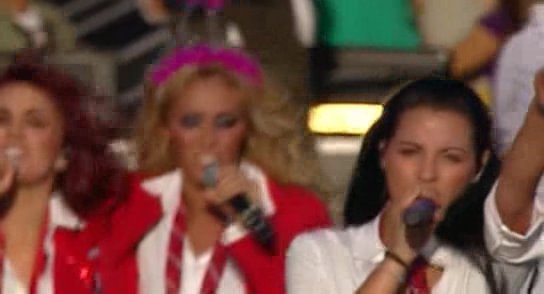 RBD_[Live_In_Brasilia]_2009_DVDRip_Xvid_Audio_Mp3_By_aLLaN-598