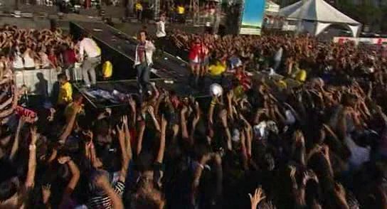 RBD_[Live_In_Brasilia]_2009_DVDRip_Xvid_Audio_Mp3_By_aLLaN-599 - RBD in Brasilia