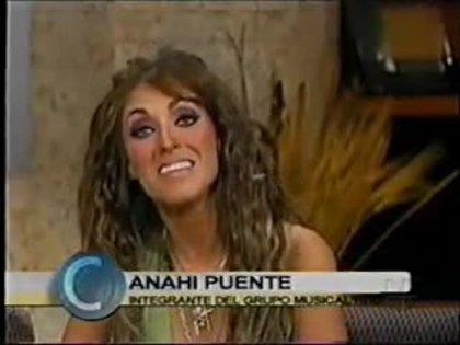 RBD_ Tv 2007 - ShowDeCristina_ Entrevista [Parte 2_7]-21 - RBD en Cristina Show 2007