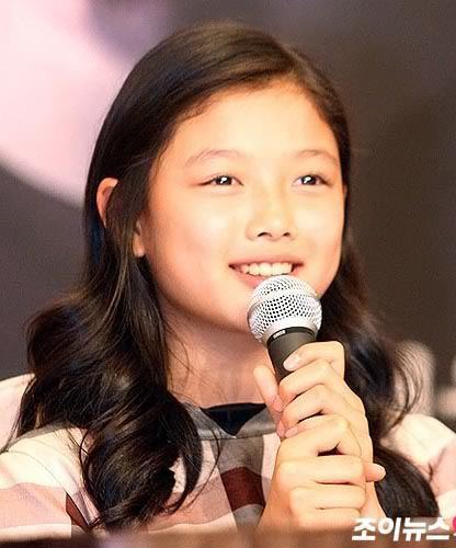 40721383_VORFKYQIF - a---kim yoo jung---a