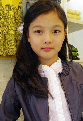 41109903_ZMZATARGM - a---kim yoo jung---a