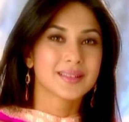 J8Niz - Jennifer Winget