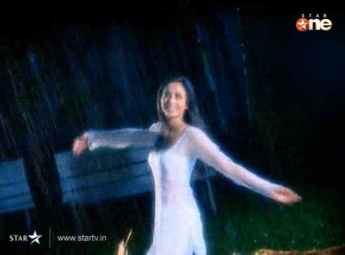 1Aew6 - DILL MILL GAYYE KaSh As ArSh Panchgani Rain Scene Caps I