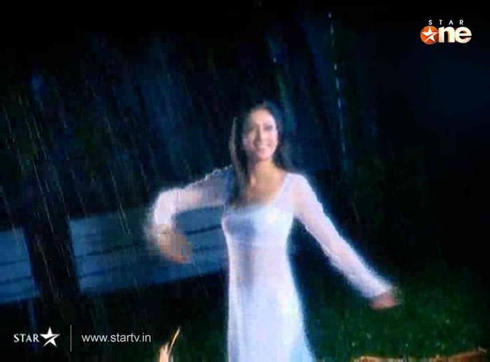 7hTMf - DILL MILL GAYYE KaSh As ArSh Panchgani Rain Scene Caps I