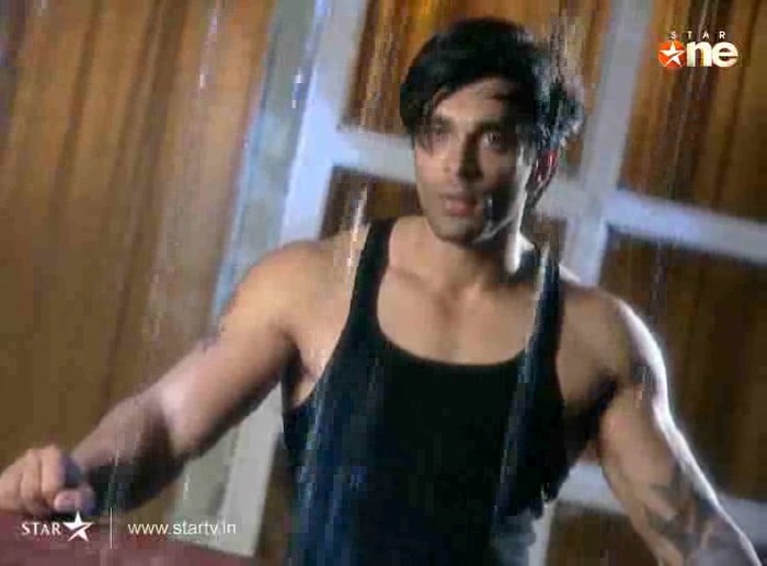 CuNBx - DILL MILL GAYYE KaSh As ArSh Panchgani Rain Scene Caps I