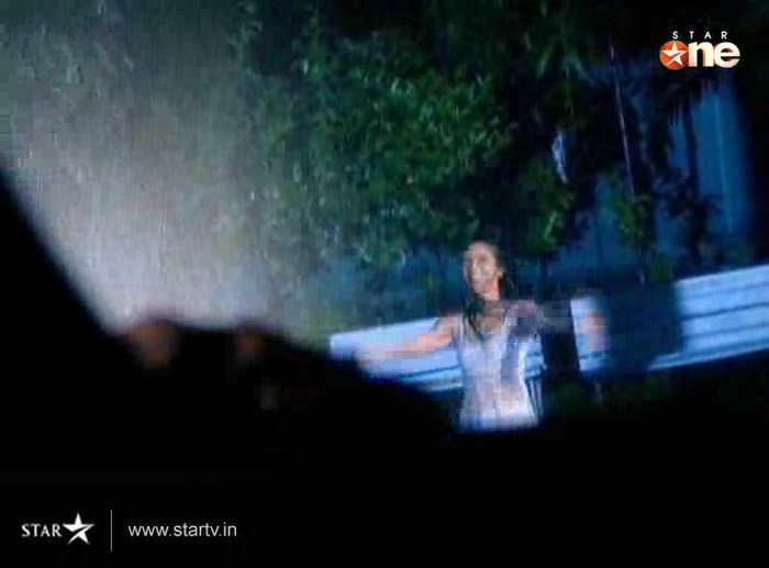 ZMosb - DILL MILL GAYYE KaSh As ArSh Panchgani Rain Scene Caps I