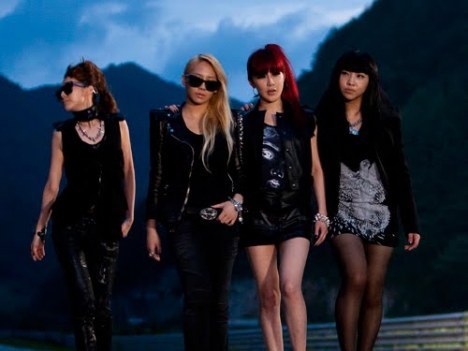 20101125_2ne1