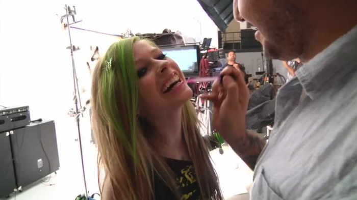 bscap0018 - Avril Lavigne - Smile - Behind The Scene - Part 1