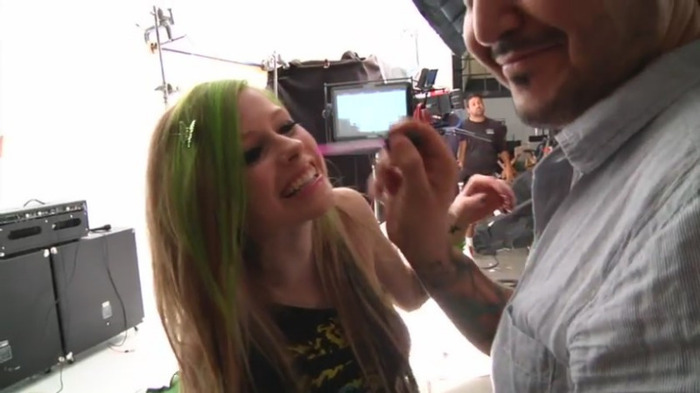 bscap0023 - Avril Lavigne - Smile - Behind The Scene - Part 1