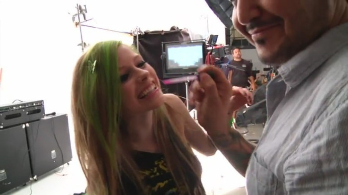 bscap0024 - Avril Lavigne - Smile - Behind The Scene - Part 1