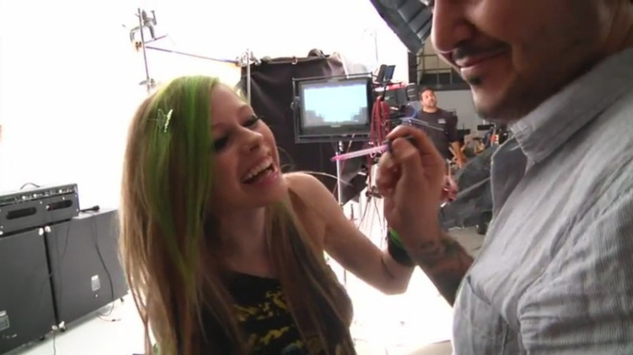 bscap0025 - Avril Lavigne - Smile - Behind The Scene - Part 1