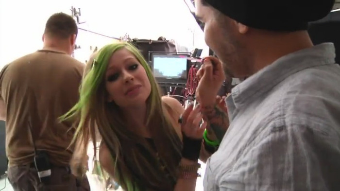 bscap0048 - Avril Lavigne - Smile - Behind The Scene - Part 1