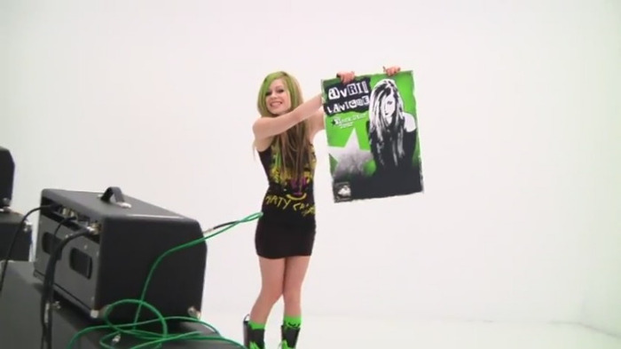 bscap0083 - Avril Lavigne - Smile - Behind The Scene - Part 1