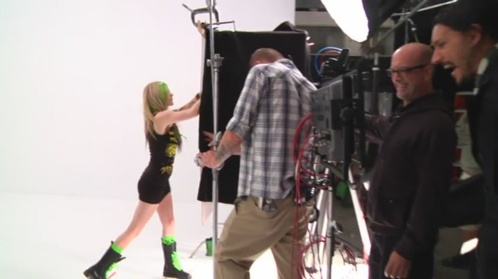 bscap0211 - Avril Lavigne - Smile - Behind The Scene - Part 1