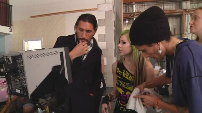 bscap0231 - Avril Lavigne - Smile - Behind The Scene - Part 1