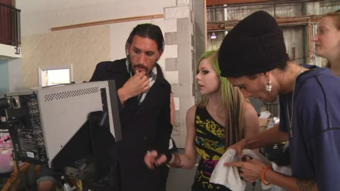 bscap0255 - Avril Lavigne - Smile - Behind The Scene - Part 1