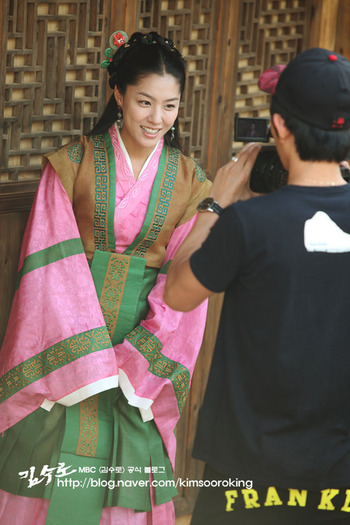 img_9198_kimsooroking[1]