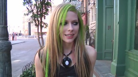 bscap0748 - Avril Lavigne - Smile - Behind the scene - Part 2