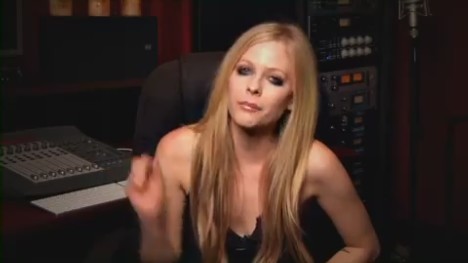 bscap0047 - Special Message from Avril - South America Black Star Tour 01