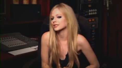 bscap0055 - Special Message from Avril - South America Black Star Tour 01