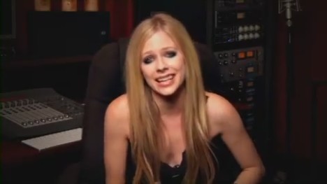 bscap0073 - Special Message from Avril - South America Black Star Tour 01
