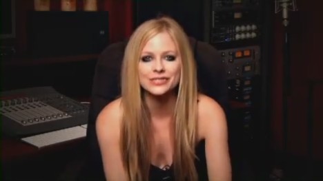 bscap0168 - Special Message from Avril - South America Black Star Tour 01