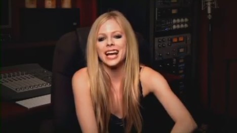 bscap0360 - Special Message from Avril - South America Black Star Tour 02