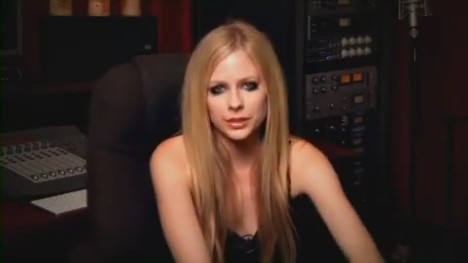 bscap0618 - Special Message from Avril - South America Black Star Tour 02