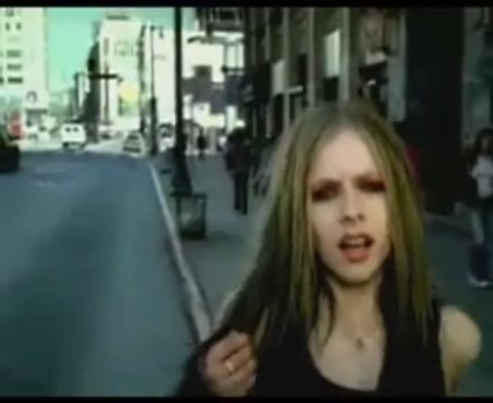 bscap0171 - Avril Lavigne - Under My Skin Album Commercial