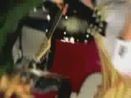bscap0392 - Avril Lavigne - The best damn thing Commercial